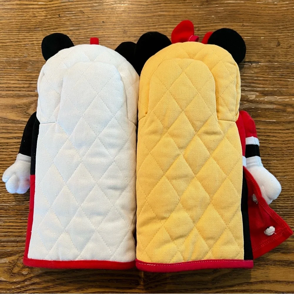 Disney Parks Mickey and Minnie Pot Holders